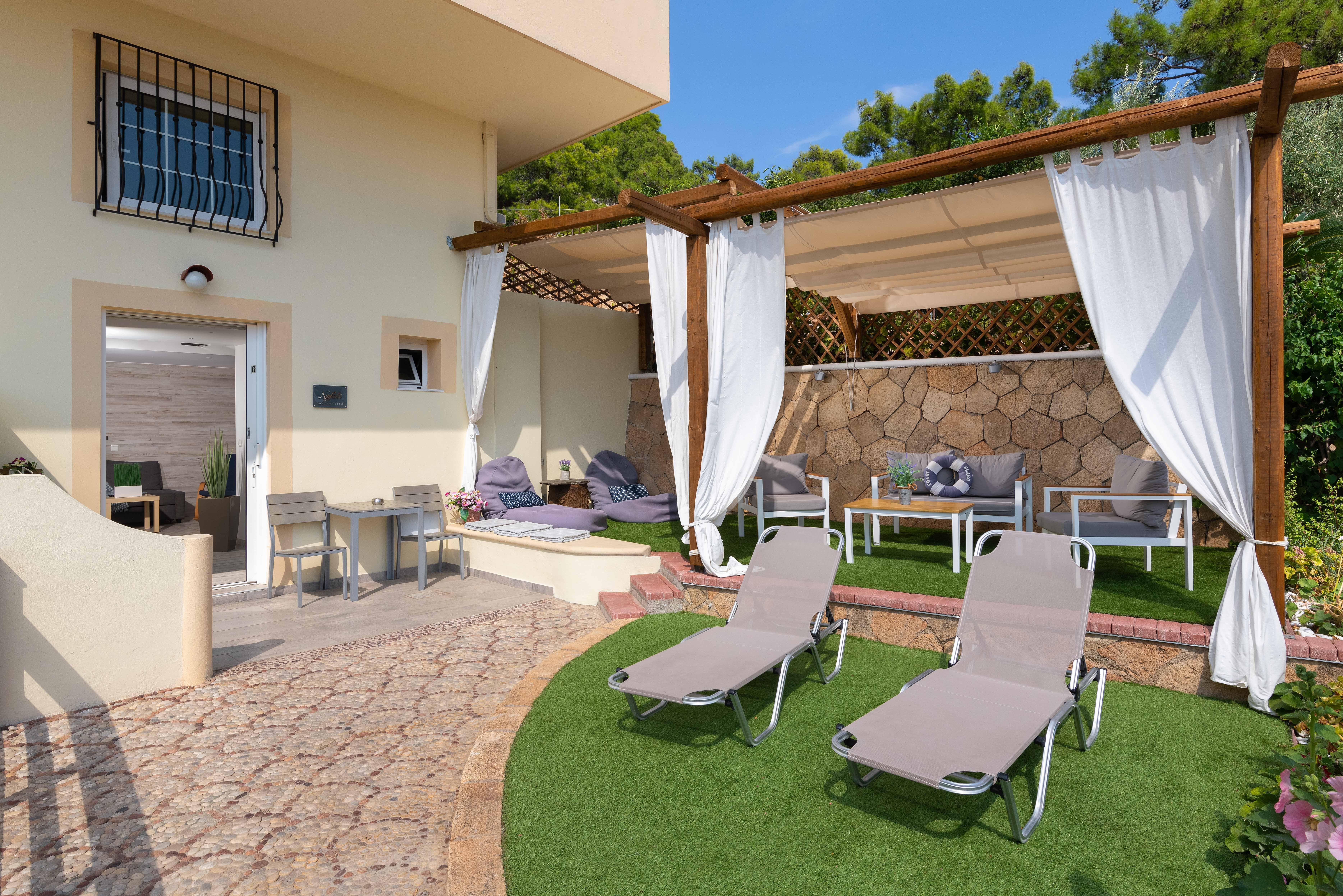 Pefkos View & Maisonette