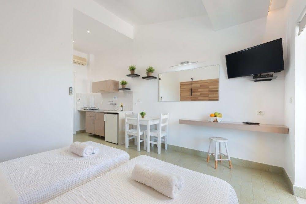 Pefkos View & Maisonette